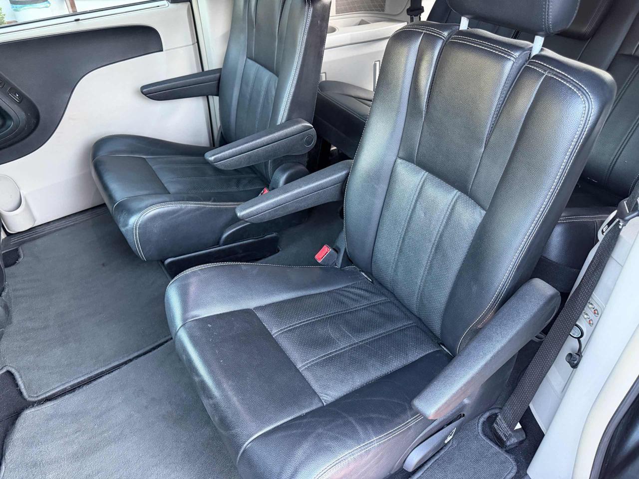 Lancia Voyager 2.8 Turbodiesel Platinum 163 CV MOTORE NUOVO! FULL