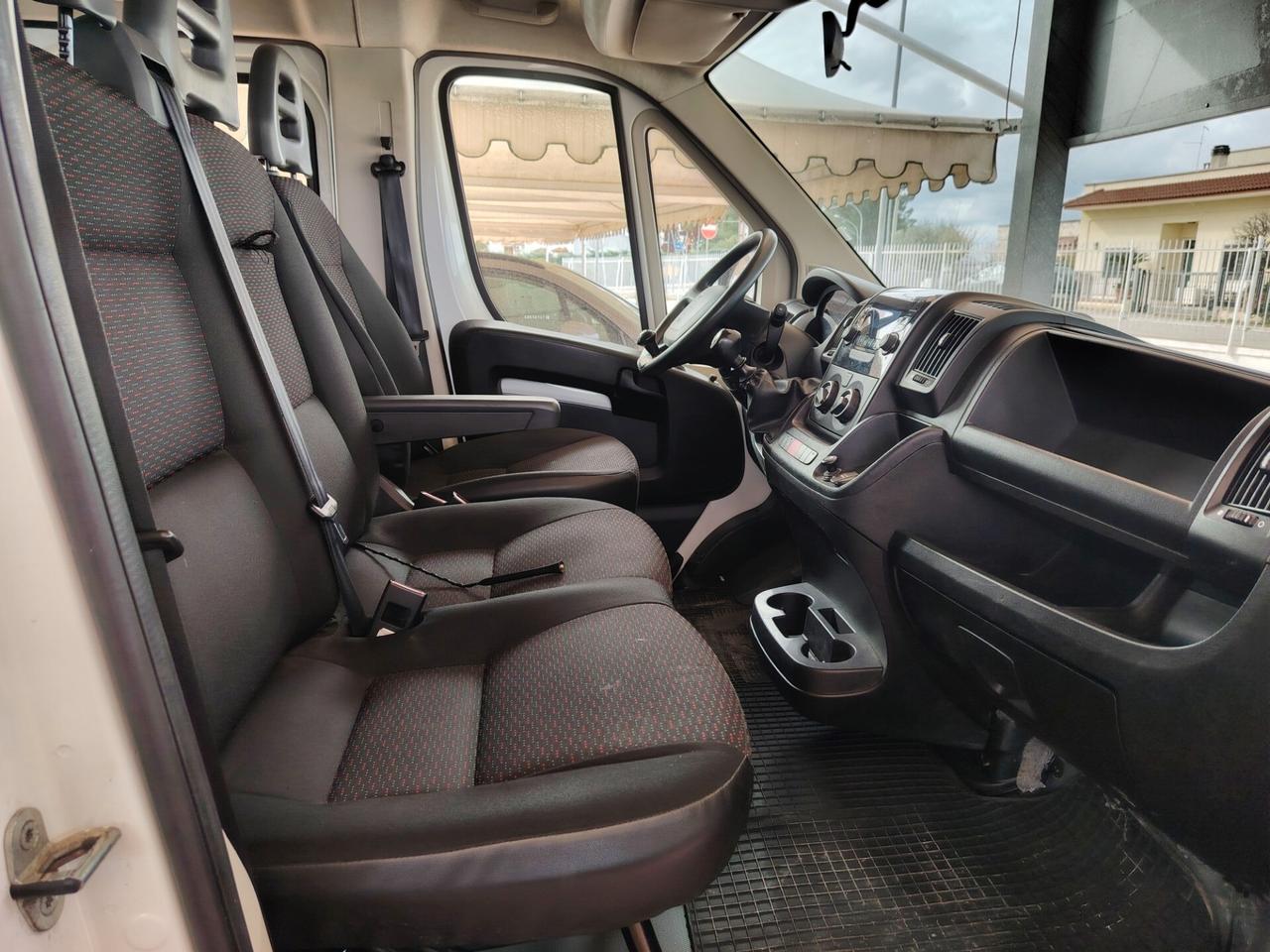 Peugeot boxer cassonato 7 posti iva esposta 2020