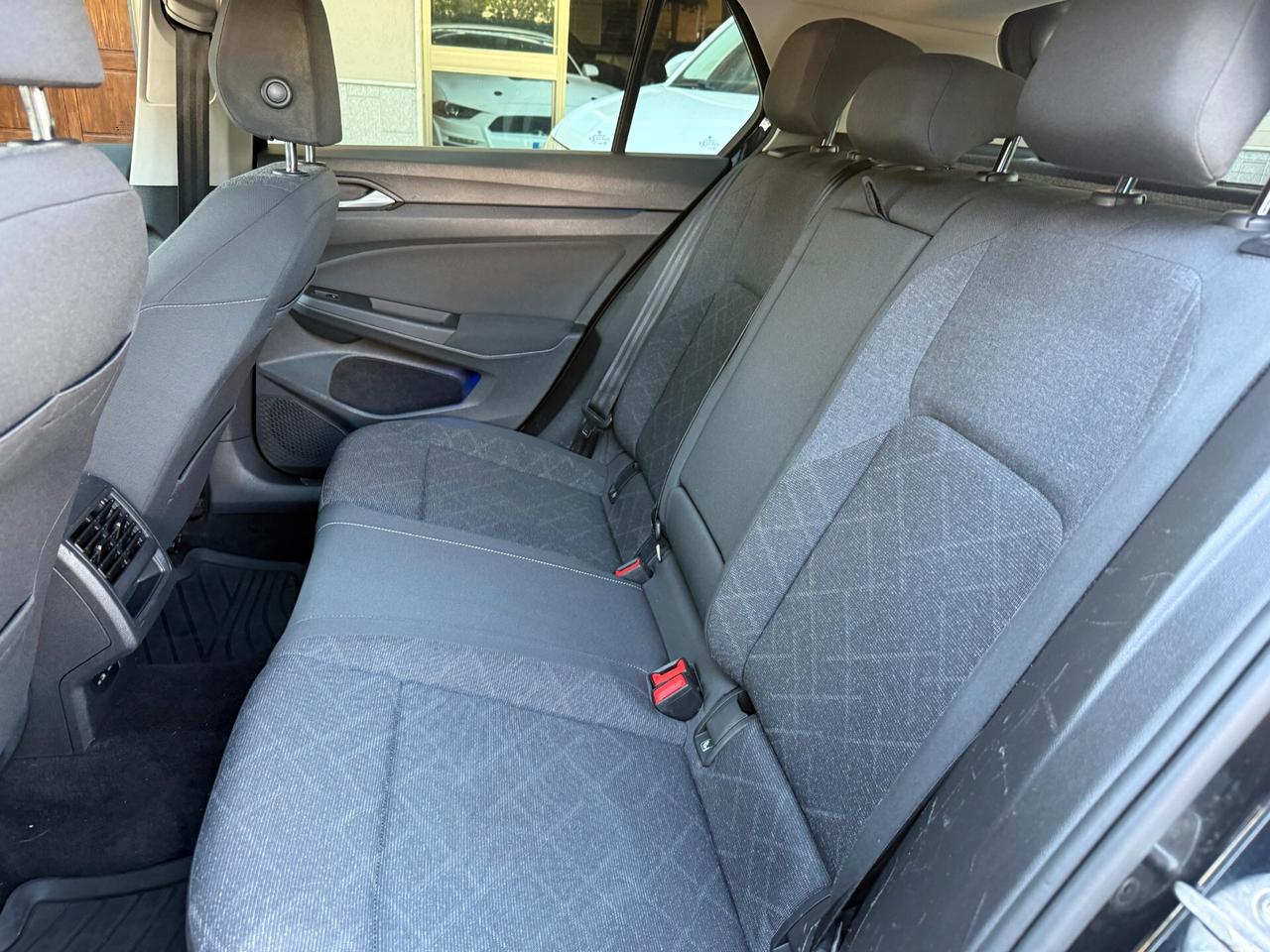 Volkswagen Golf 1.5 TGI DSG Style