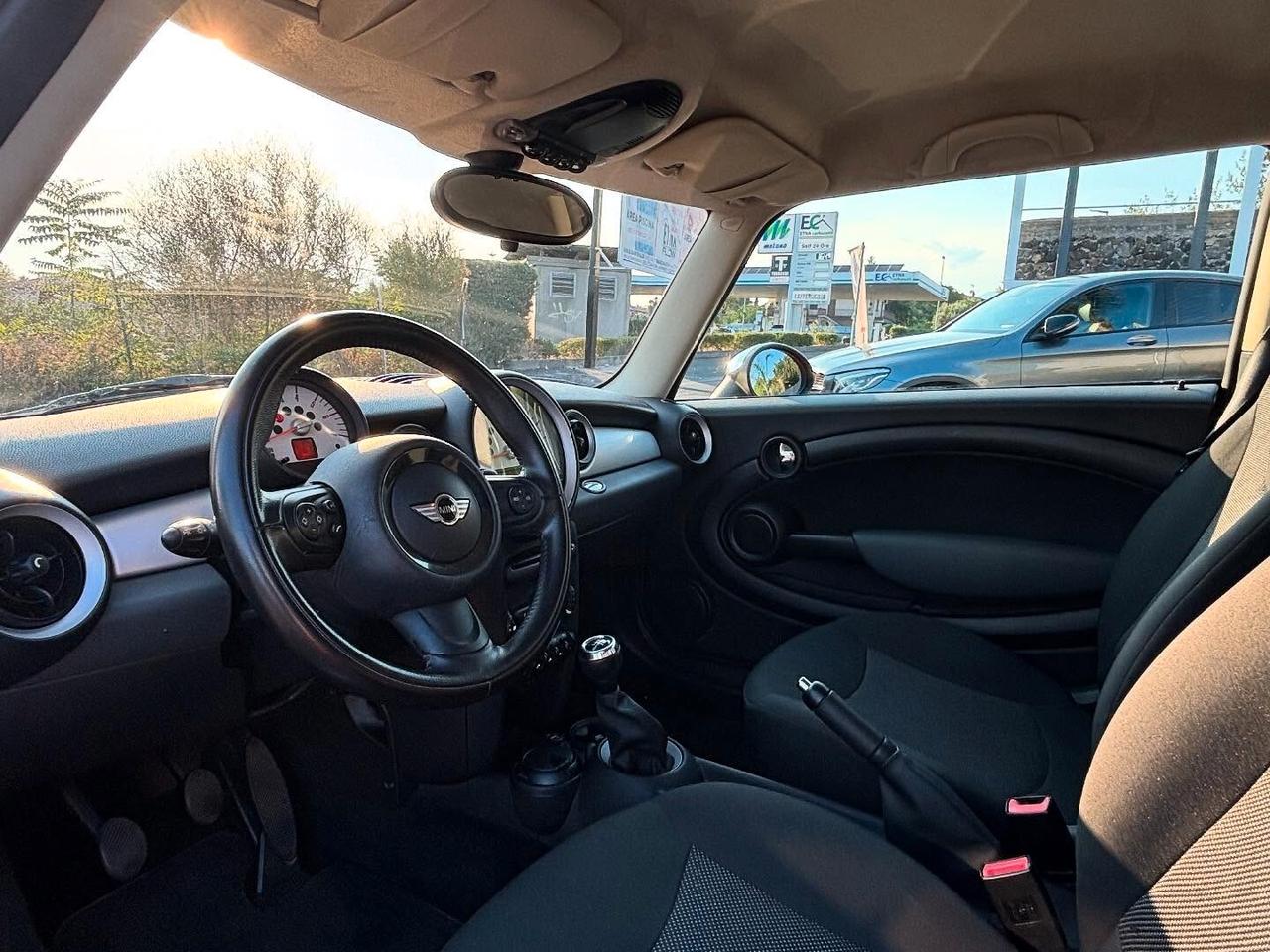 Mini Mini 1.6 16V Cooper D