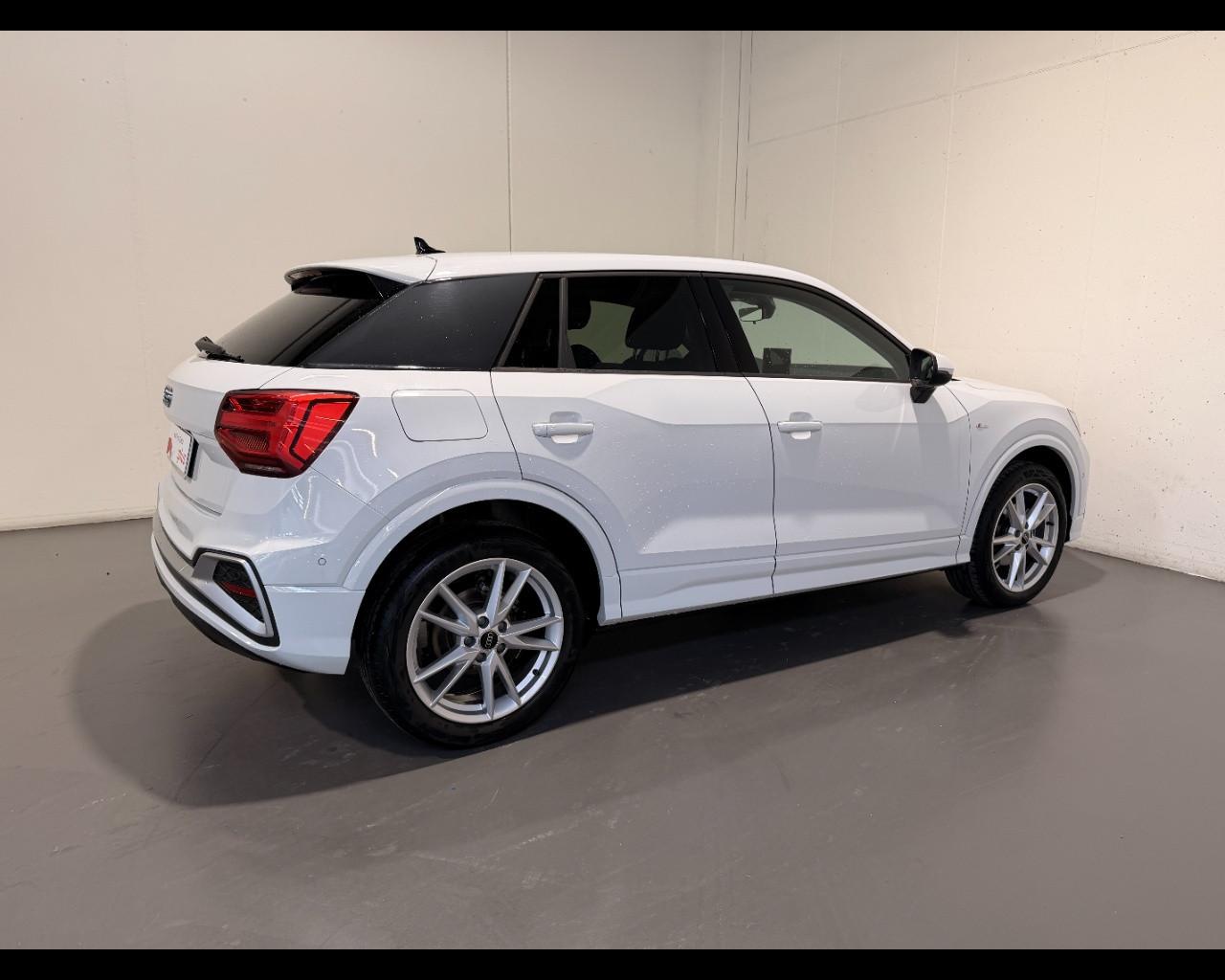 AUDI Q2 35 TFSI S-TRONIC S-LINE EDITION