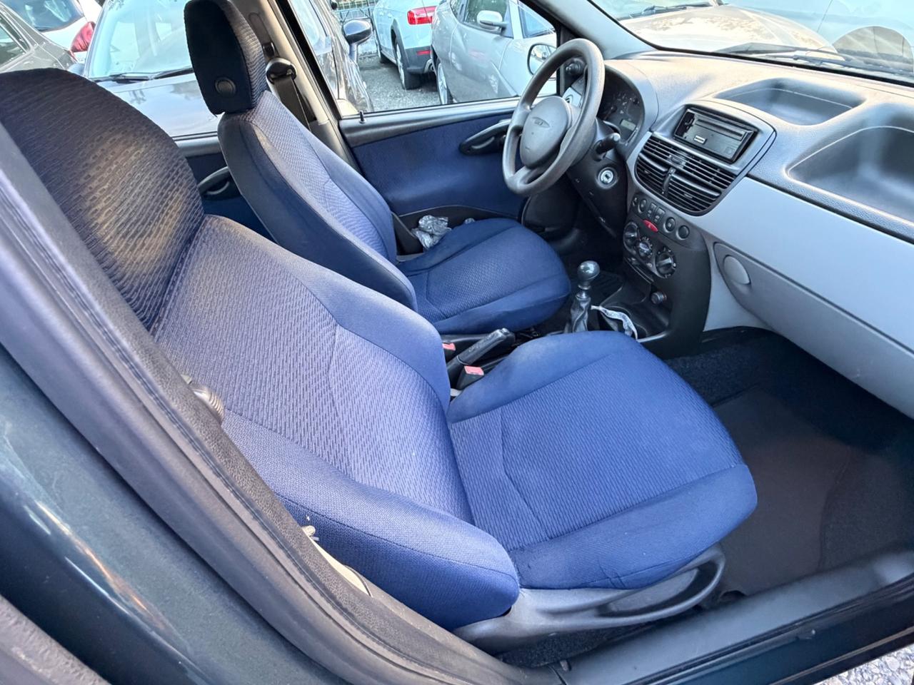 Fiat Punto 1.2i cat 5 porte ELX