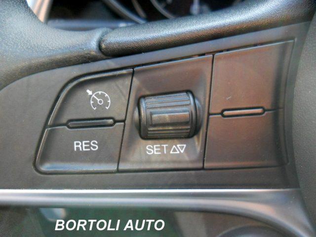 ALFA ROMEO Giulia 2.2 TD 180cv 147.000 KM AT8 BUSINESS SPORT