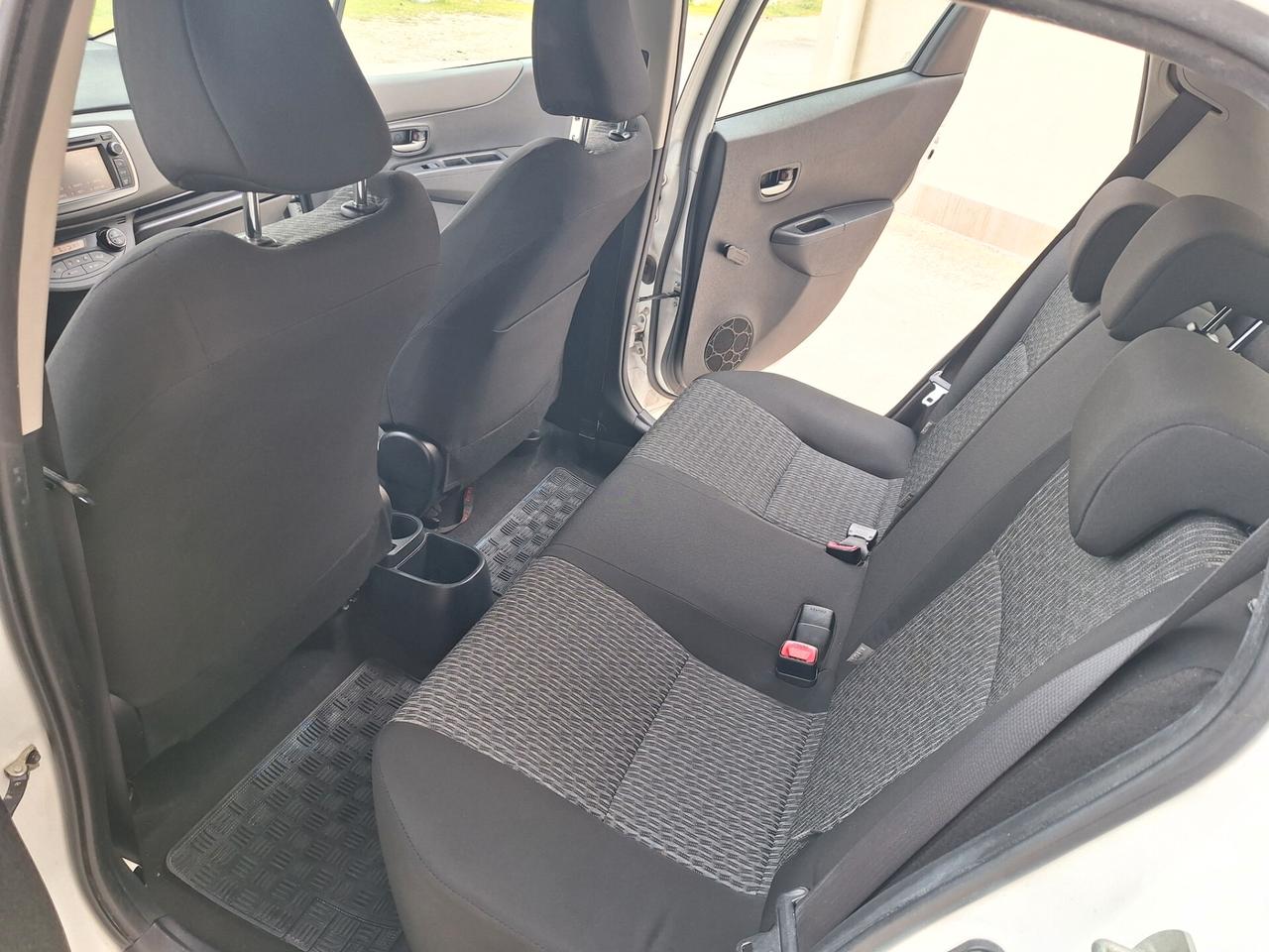 Toyota Yaris 1.0 BENZINA 5 PORTE"PERFETTA" 2013