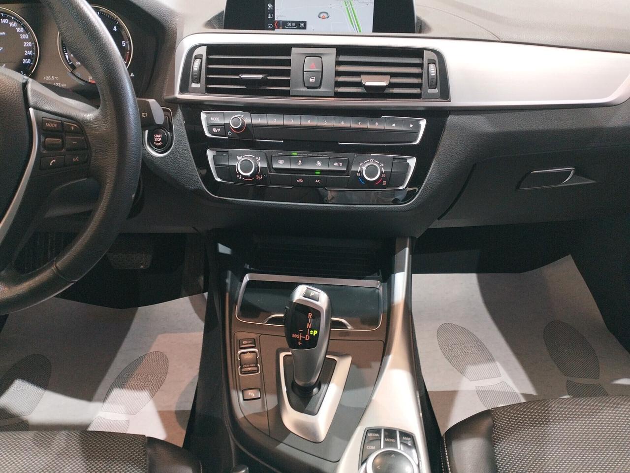 Bmw 118 118d 3p. Urban