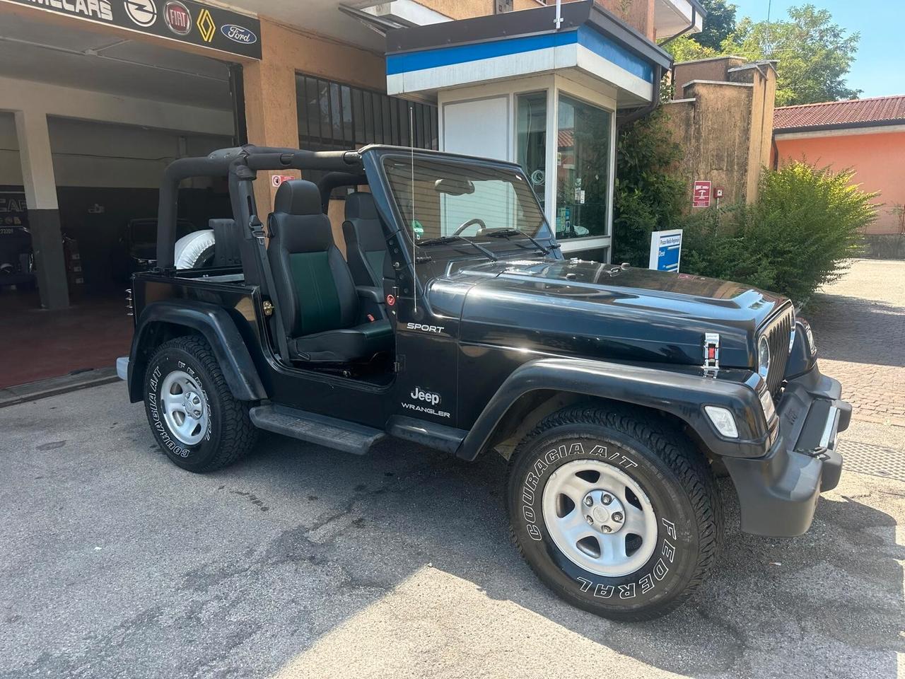 Jeep Wrangler Hard Top 4.0 Sport c/abs,CL GPL