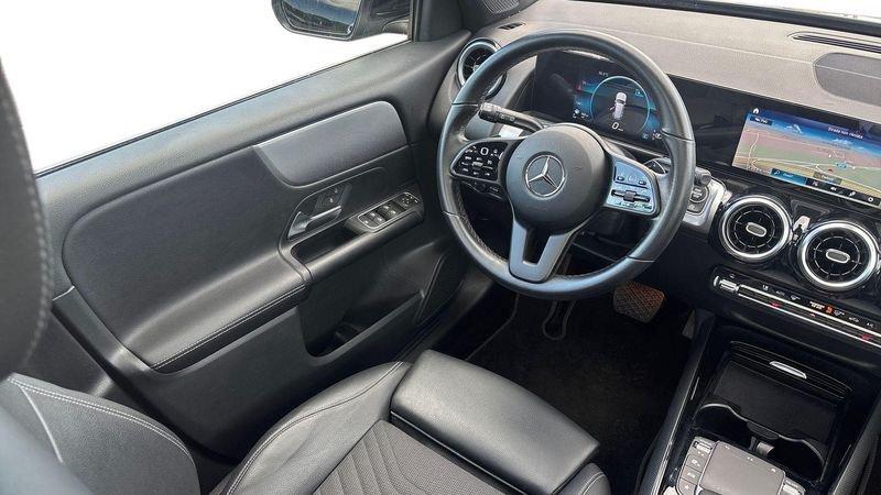 Mercedes-Benz GLB - X247 2019 180 D Premium 8G-DCT