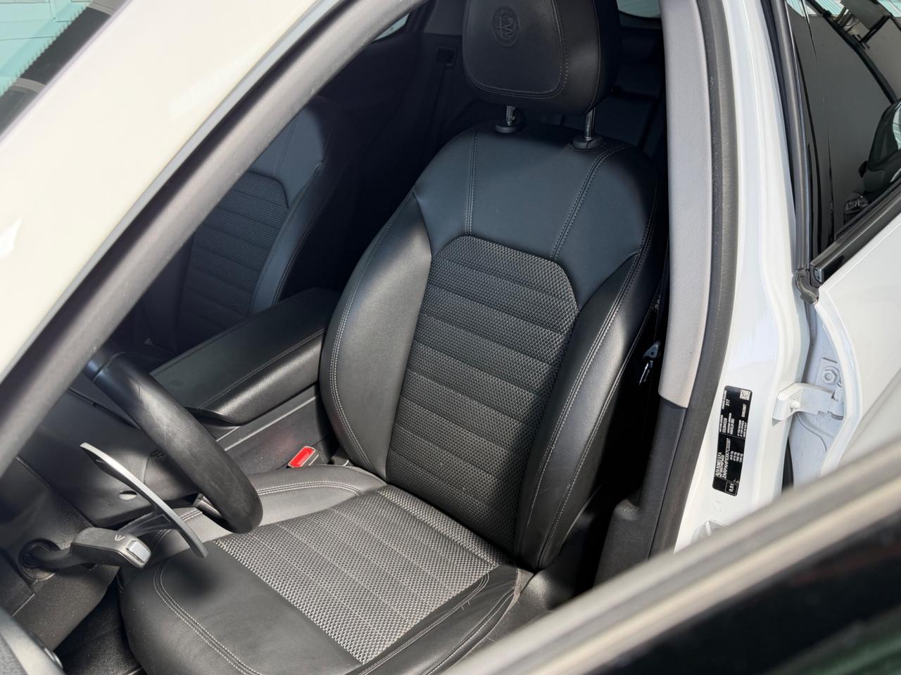 Alfa Romeo Stelvio 2.2 Turbodiesel 210 CV AT8 Q4 Executive