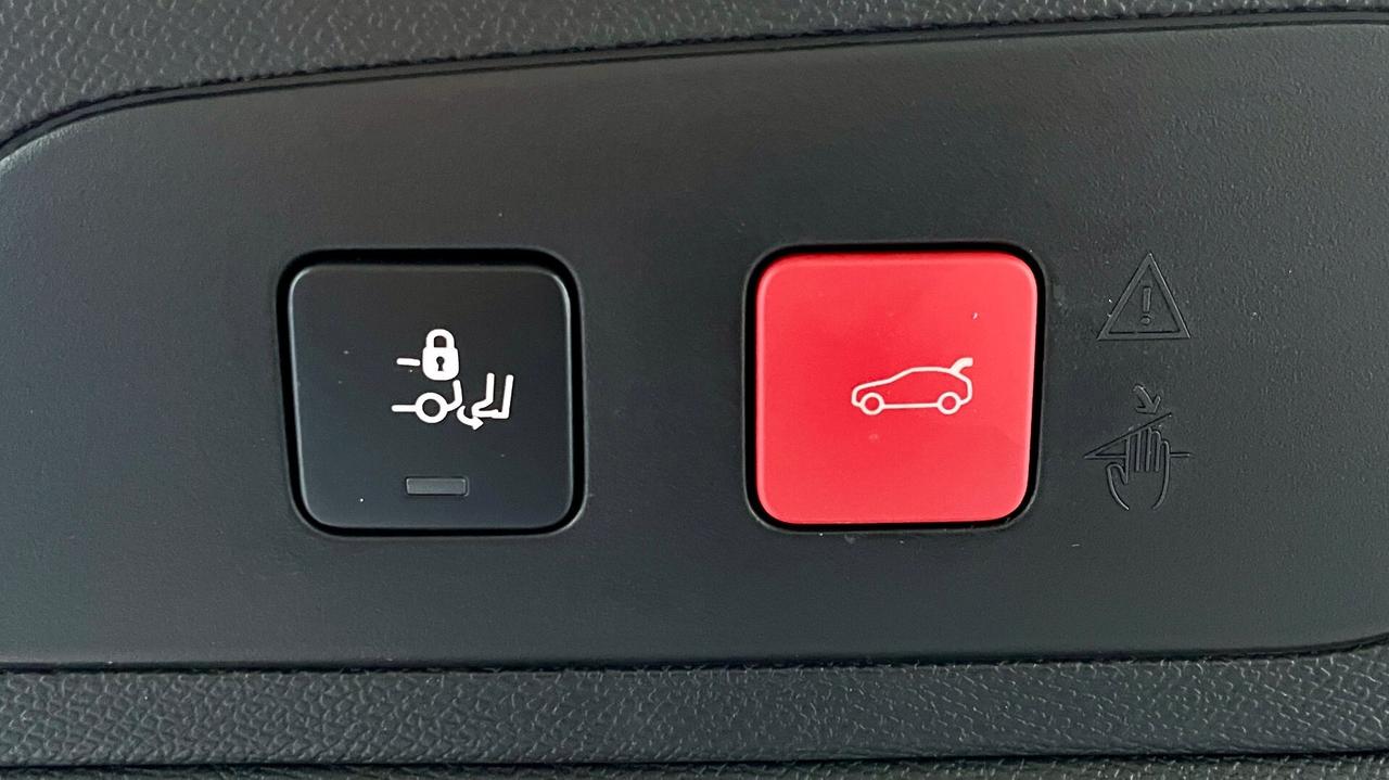DS7 CROSSBACK 1.5 BLUEHDI GRANDI CHICH 130CV - FULL LED, VIRTUAL COCKPIT, NEOPATENTATI