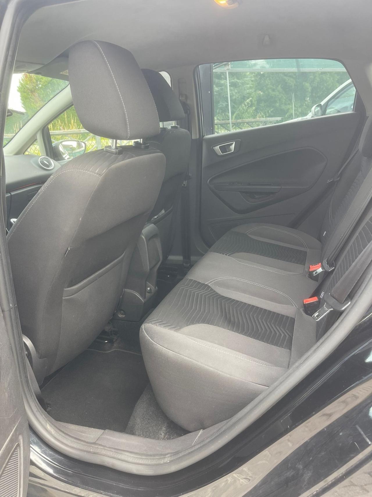 Ford Fiesta 1.4 5p. Bz.- GPL Titanium