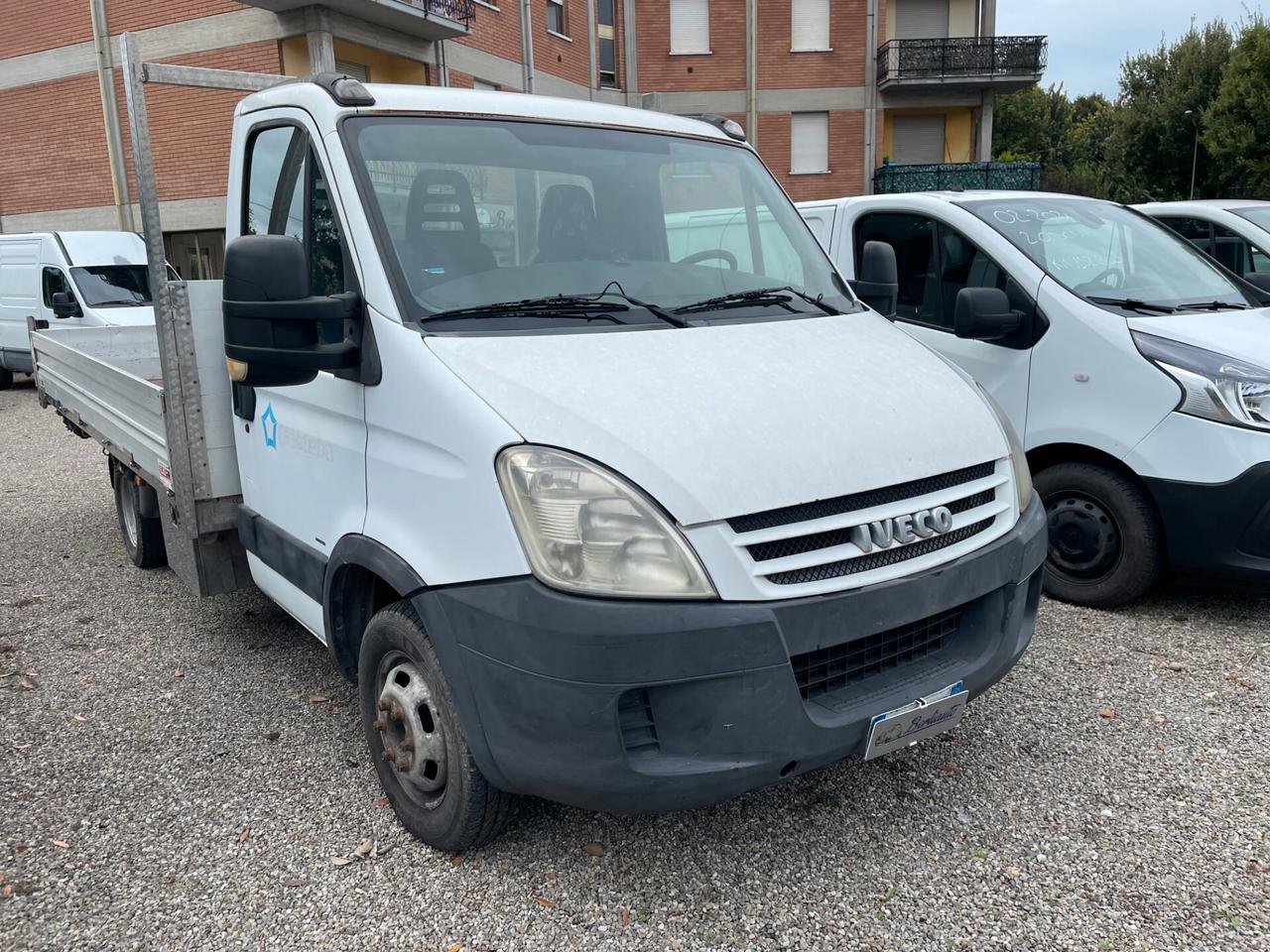 Iveco Daily 35C15P 3.0 Hpi PL-RG Cabinato