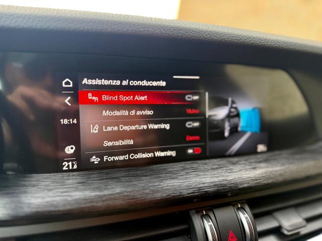 ALFA ROMEO Stelvio 190CV Q4+PACKBLACK+RCAM+2PDC