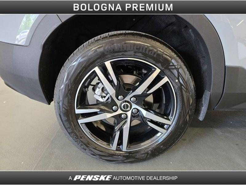 Volvo XC40 B3 automatico Plus Dark