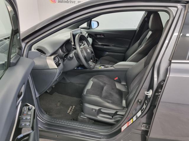 TOYOTA C-HR 1.8 Hybrid E-CVT Dynamic