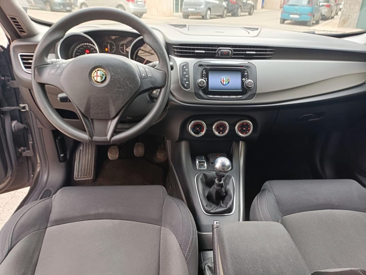 Alfa Romeo Giulietta 1.6 JTDm-2 105 CV Distinctive