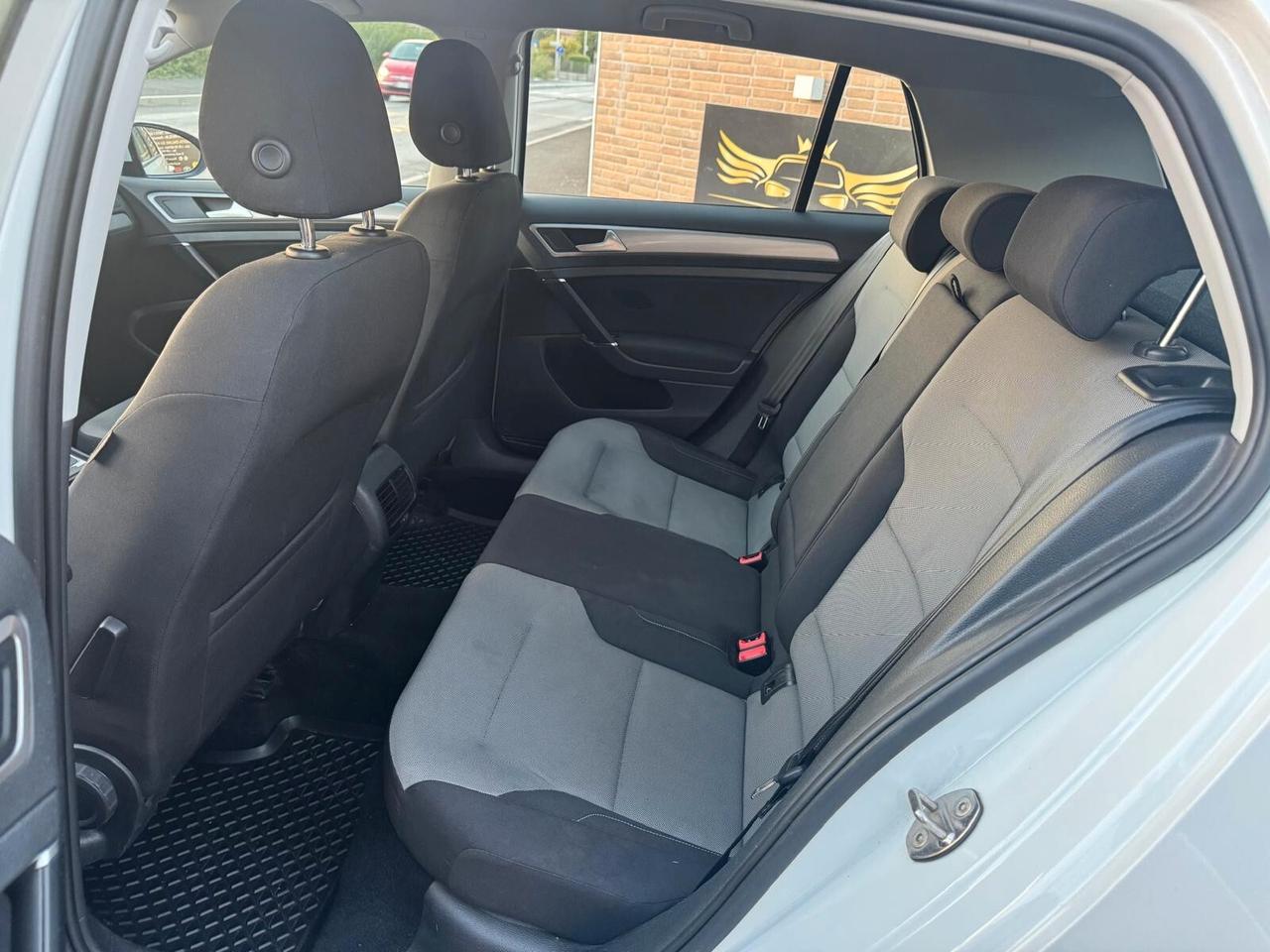 Volkswagen Golf e-Golf 115 CV