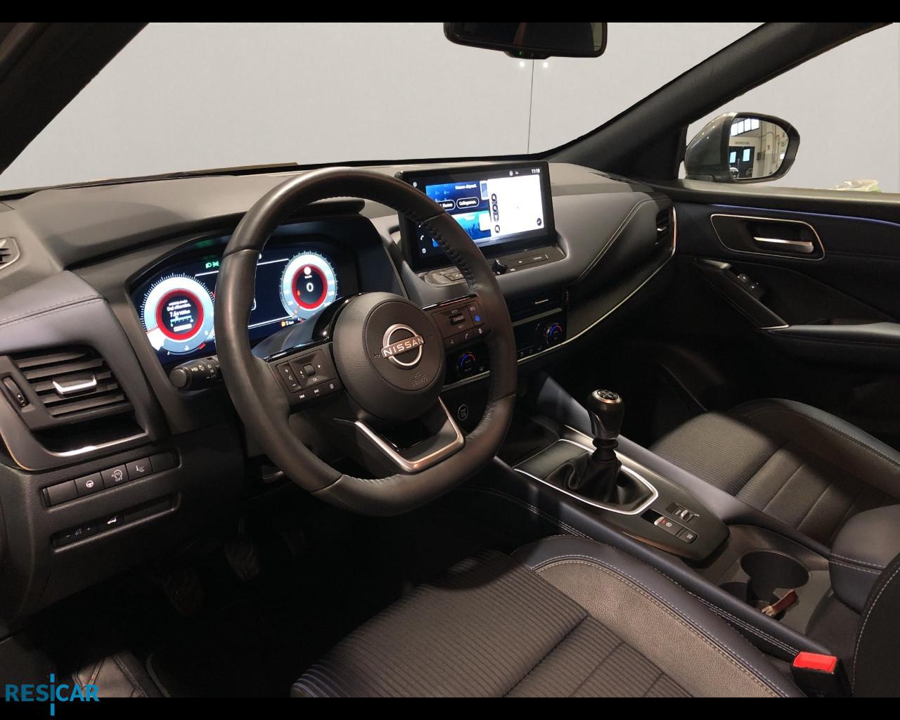 NISSAN QASHQAI TEKNA MHYB 140CV