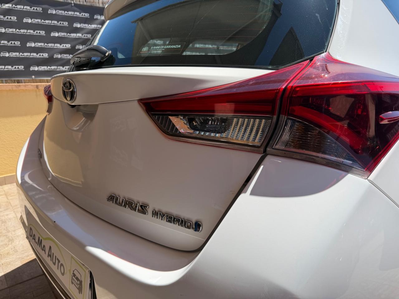 Toyota Auris 1.8 Hybrid Business