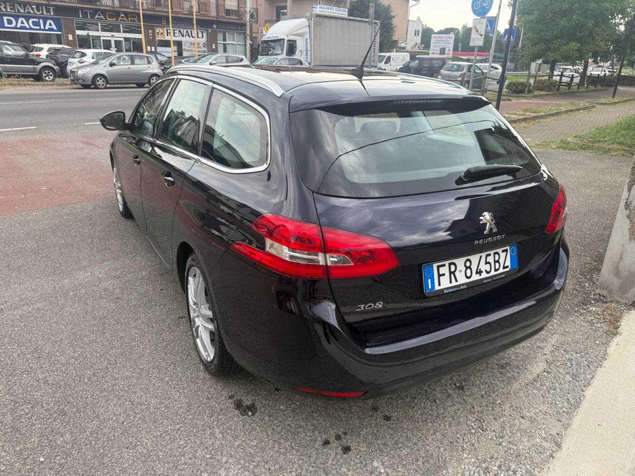 Peugeot 308 BlueHDi 130 S&S SW Allure