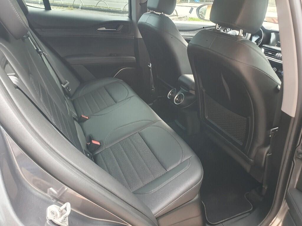 Alfa Romeo Stelvio 2.2 Turbodiesel 190 CV AT8 Q4 Executive Pompa olio nuova