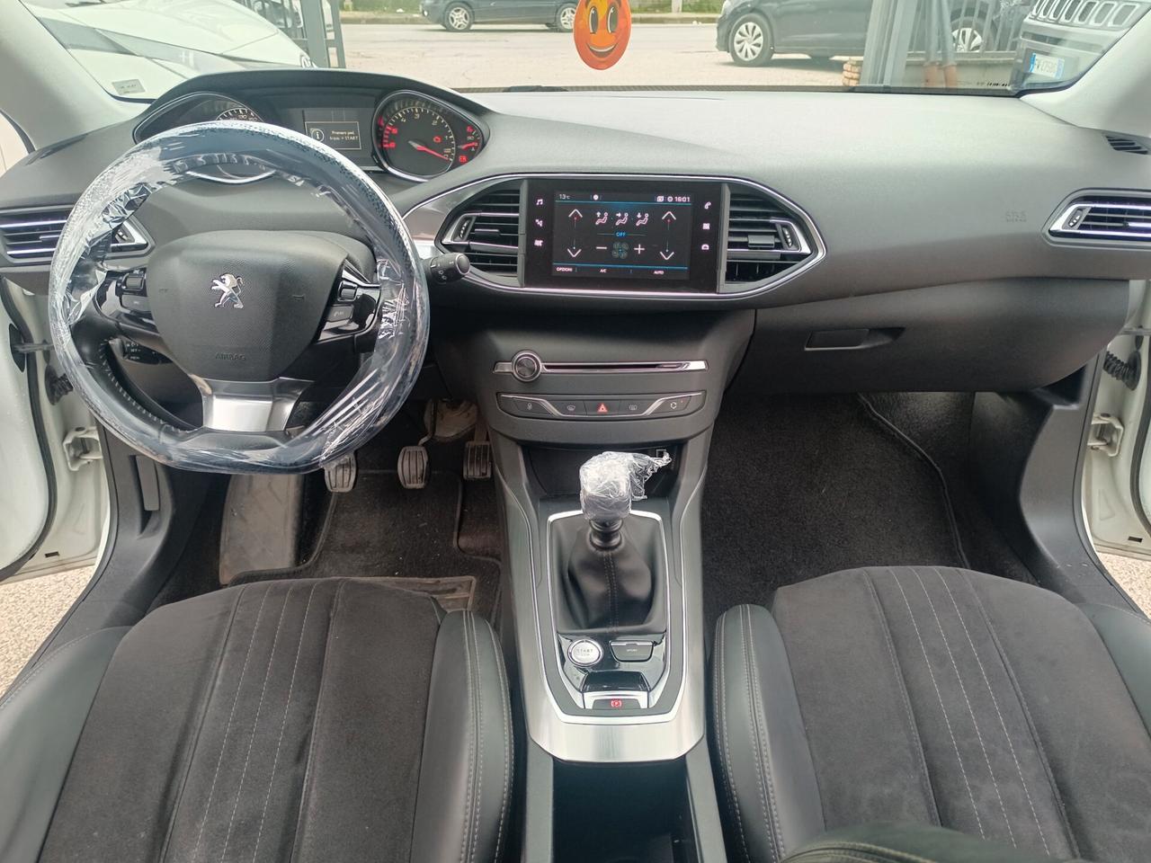 Peugeot 308 BlueHDi 120 S&S Business