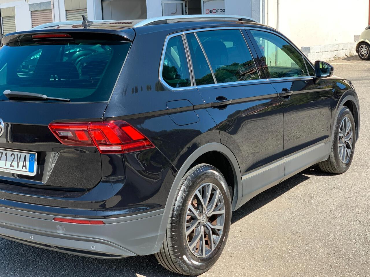 Volkswagen Tiguan 1.6 116 CV Sport BlueMotion Technology