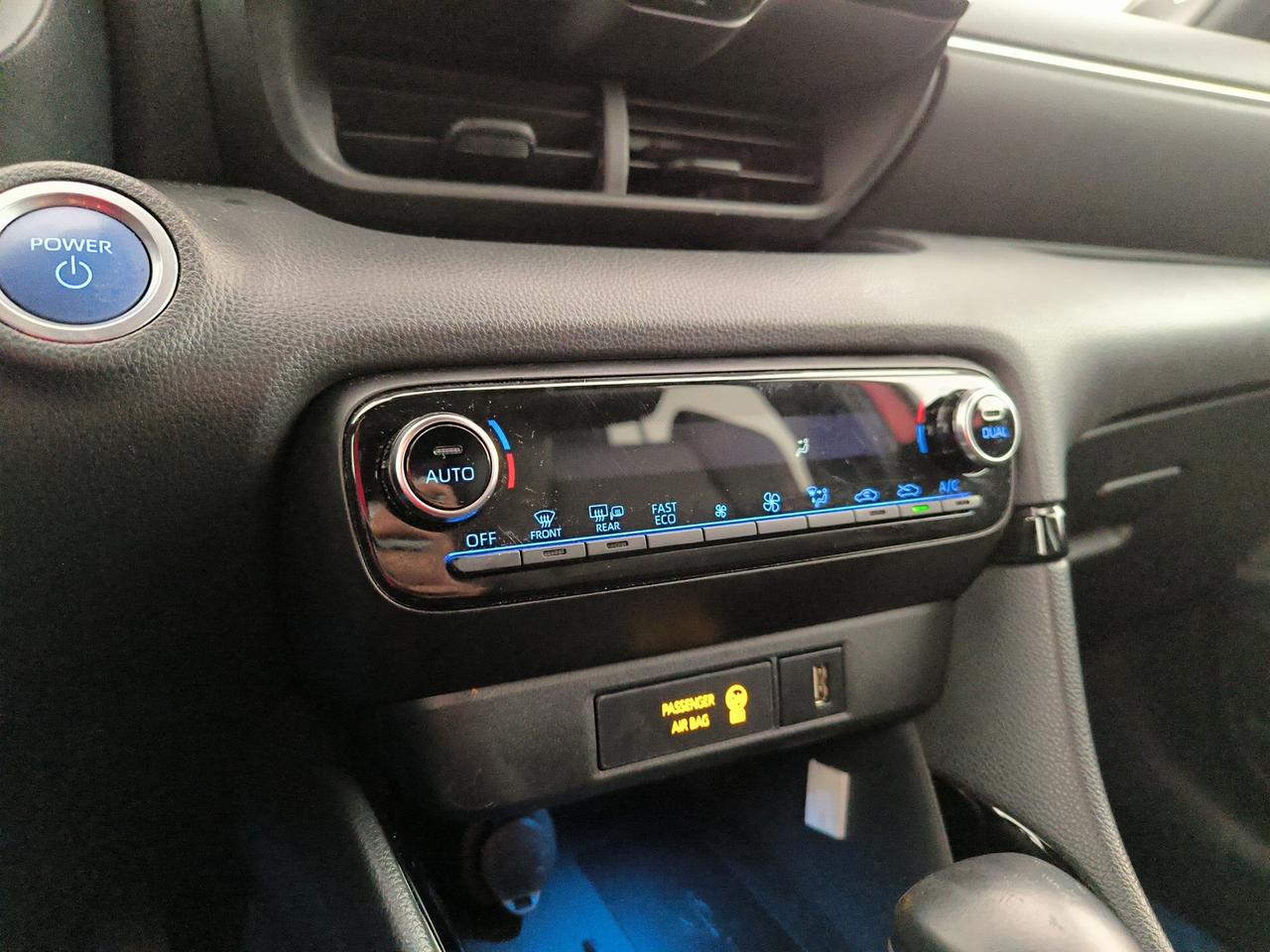 Toyota Yaris 1.5h premiere