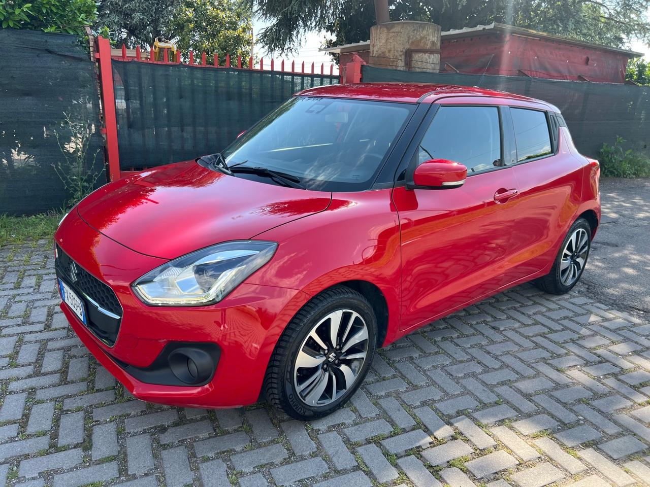 Suzuki Swift 1.2 Hybrid Top