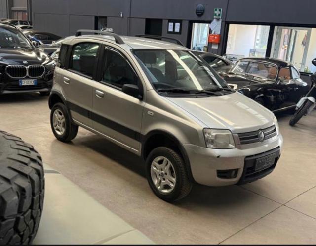 FIAT Panda 1.3 MJT 16V 4x4 Climbing