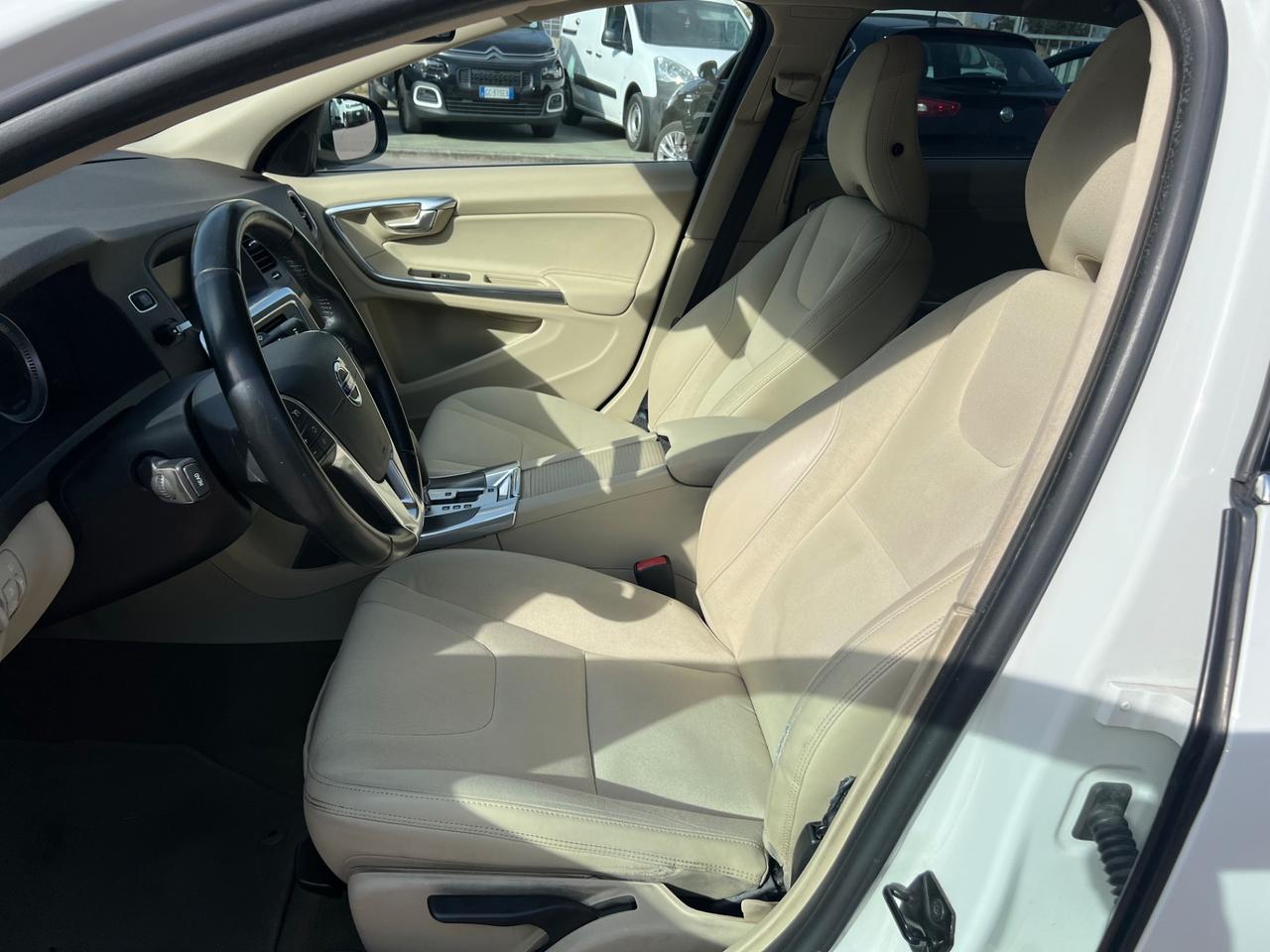 Volvo V60 D3 Geartronic Summum