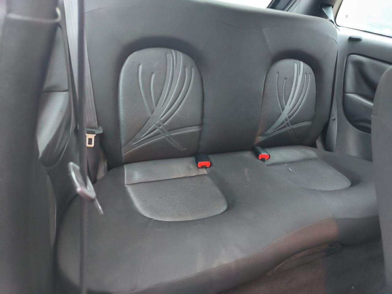 Lancia Ypsilon 2011---1.2 Benzina Neopatentati