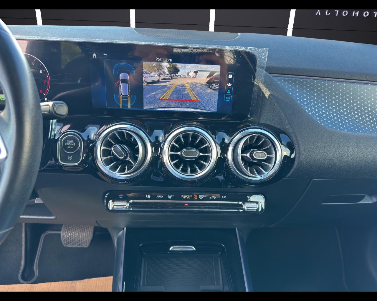 Mercedes-Benz GLA (H247) - GLA 180 Automatic Progressive Advanced