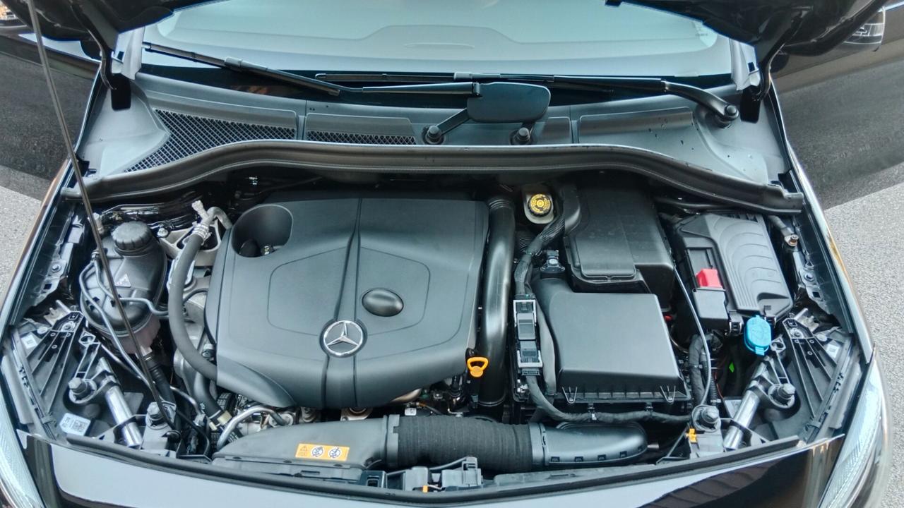 Mercedes-benz B 200 Premium - PERMUTE