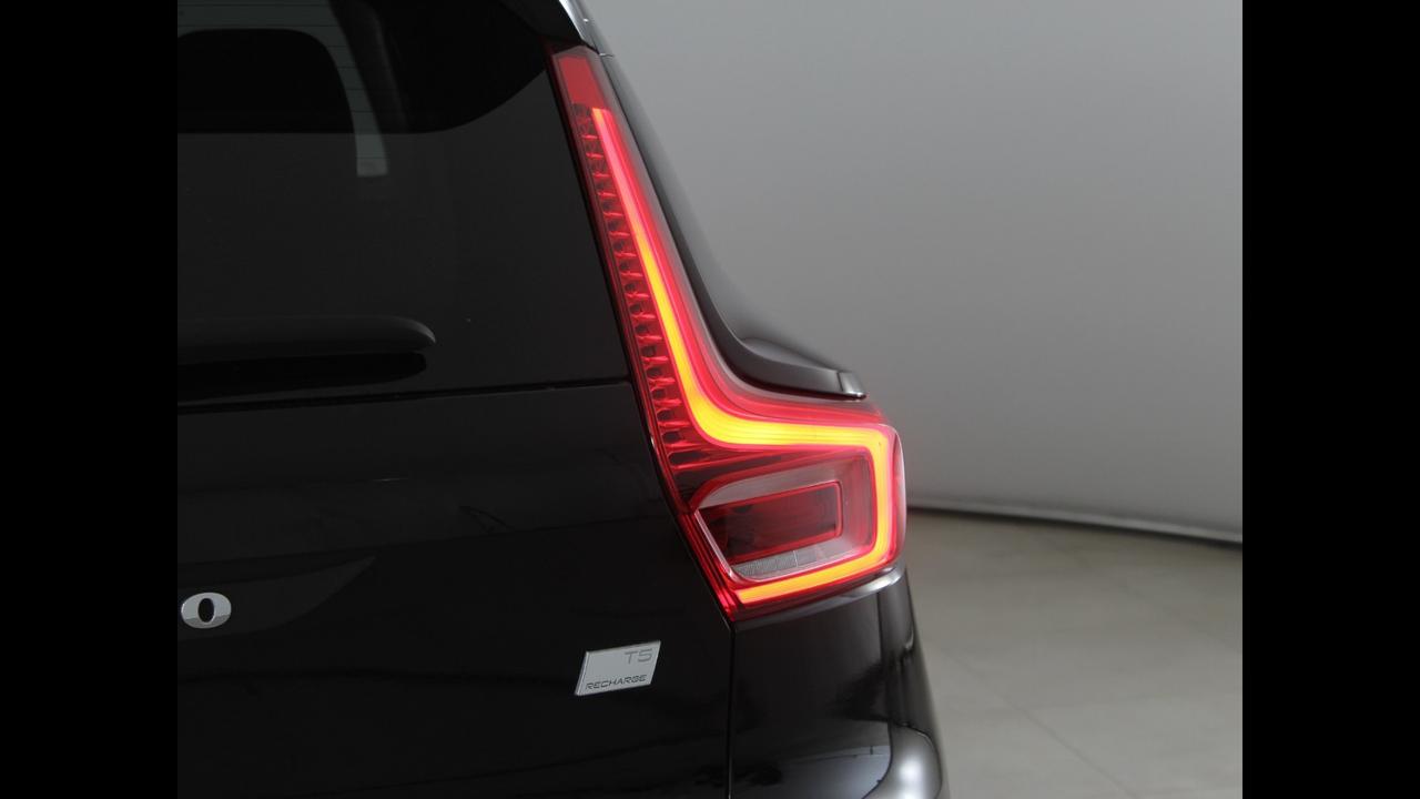VOLVO XC40 - XC40 1.5 t5 phev Inscription Expression auto my21