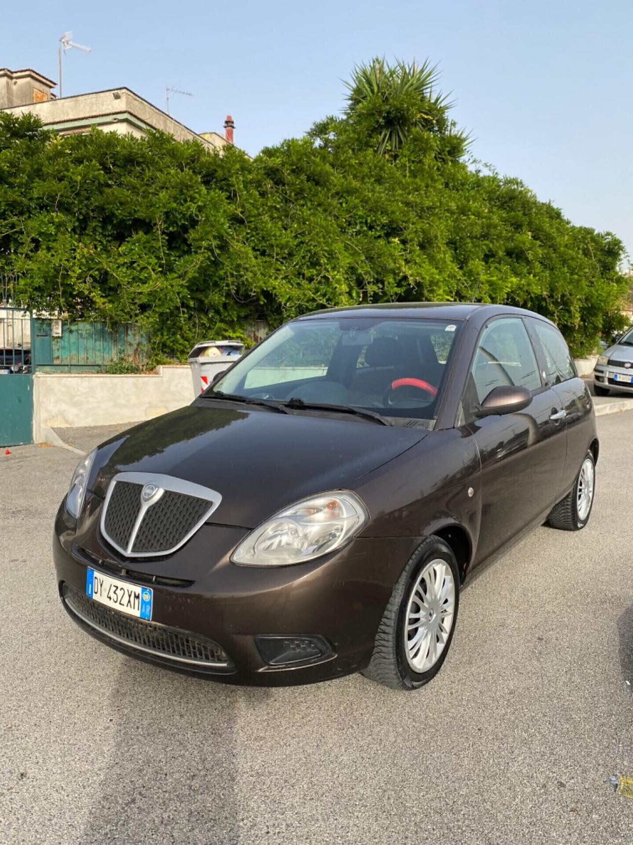 Lancia Ypsilon 1.4 Ecochic GPL