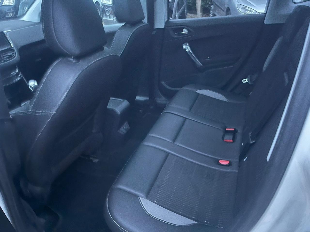 Peugeot 2008 1.5 Diesel - Neopatentati - Euro 6