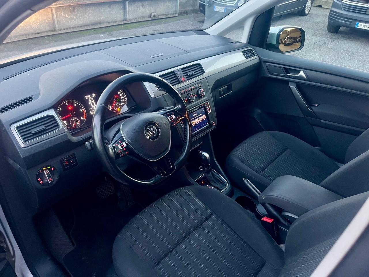 Volkswagen Caddy 2.0 TDI DSG Maxi 7 POSTI BlueM