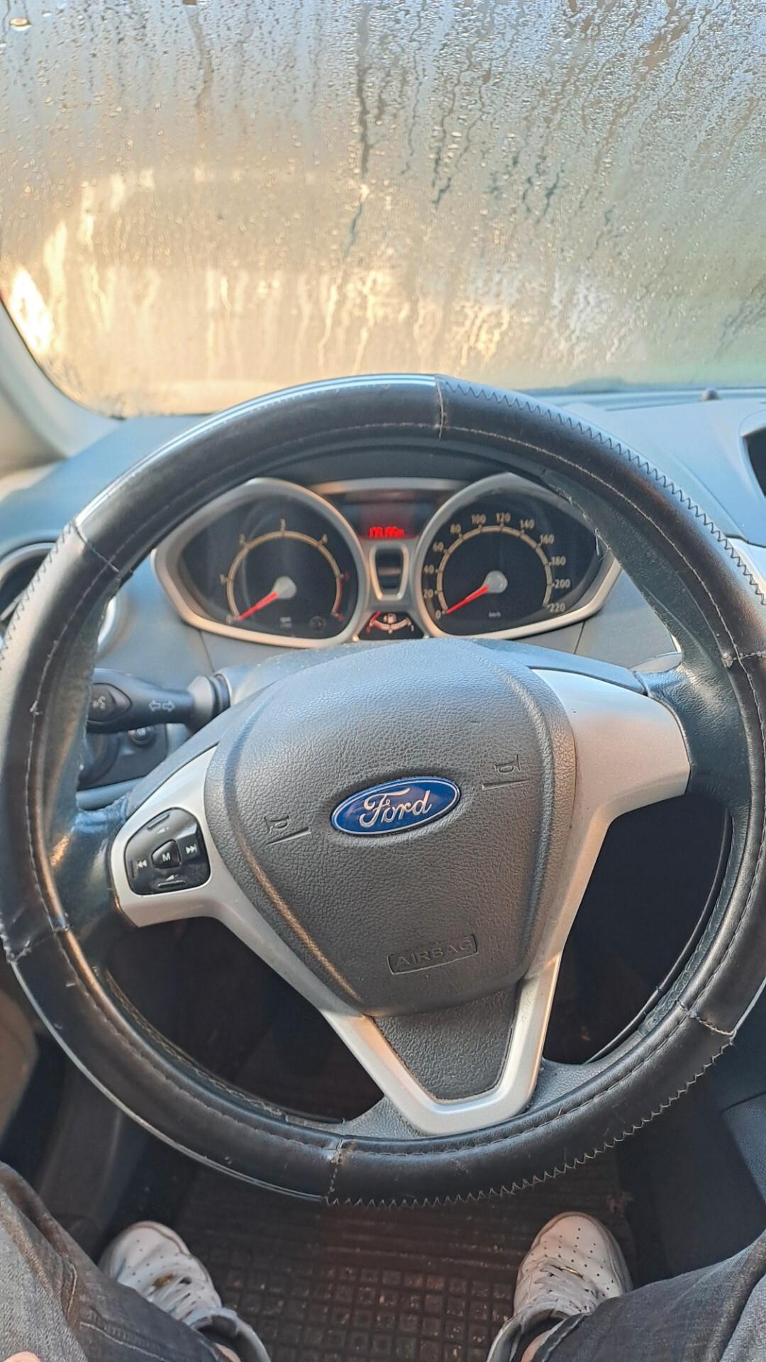 Ford Fiesta 1.4 TDCi 68CV 5 porte