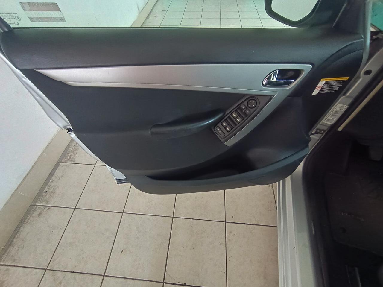 Citroen C4 Picasso business
