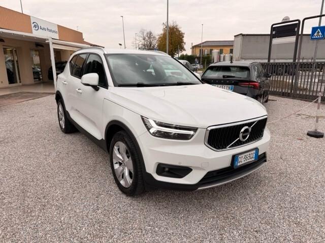 Volvo XC40 1.5 t3 163 cv Momentum Pro Automatica