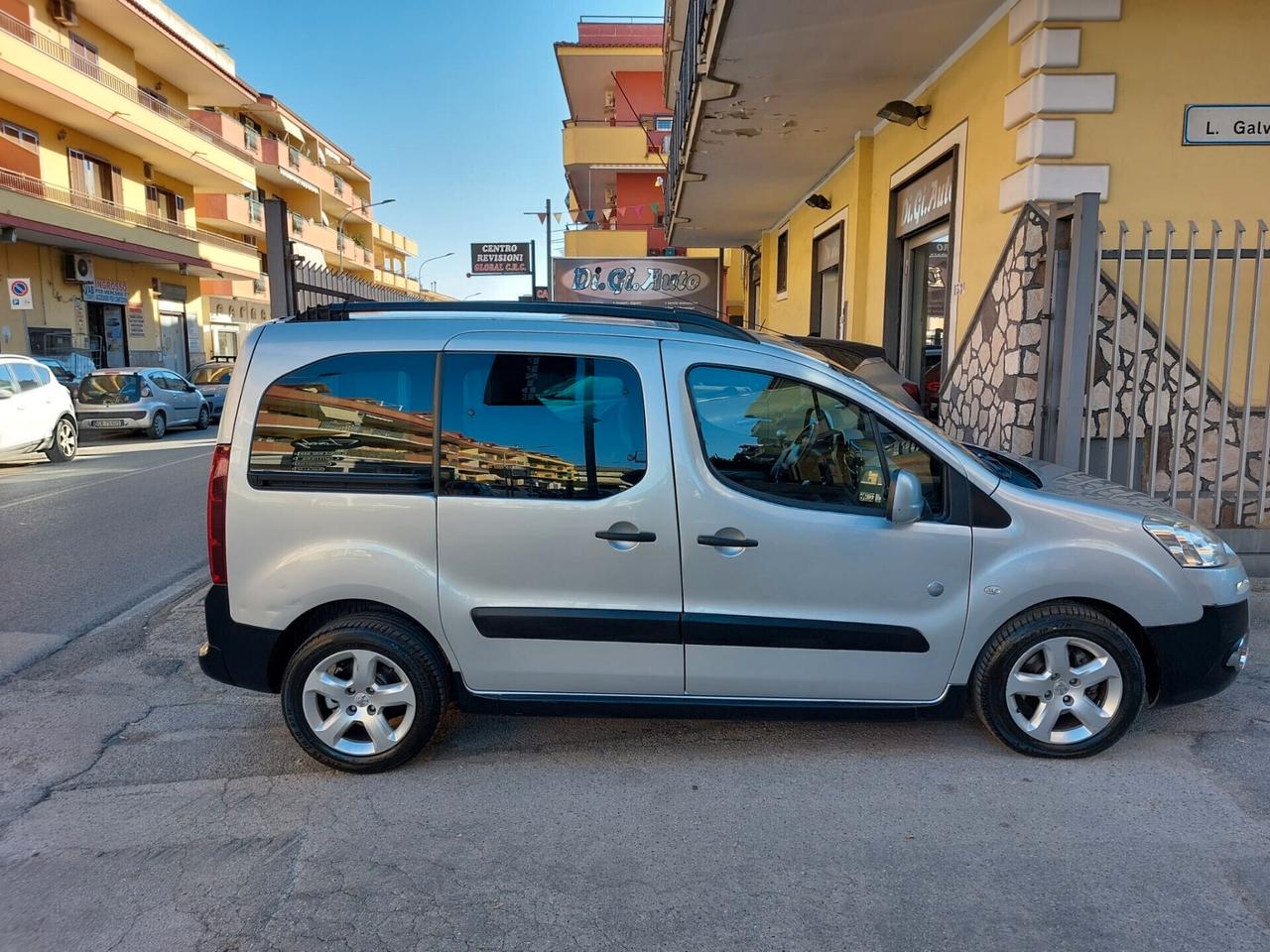 Peugeot Partner Tepee 1.6 HDi 92CV Outdoor "Full Optional "