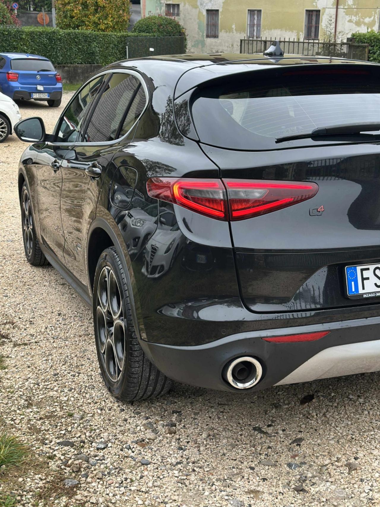 Alfa Romeo STELVIO 2.2d AT8 Q4 SUPER FULLOPT UNICOPR
