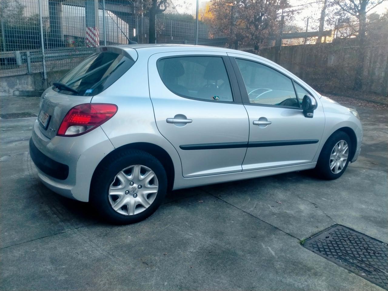 Peugeot 207 1.4 HDi 70CV FAP 5p. X Line