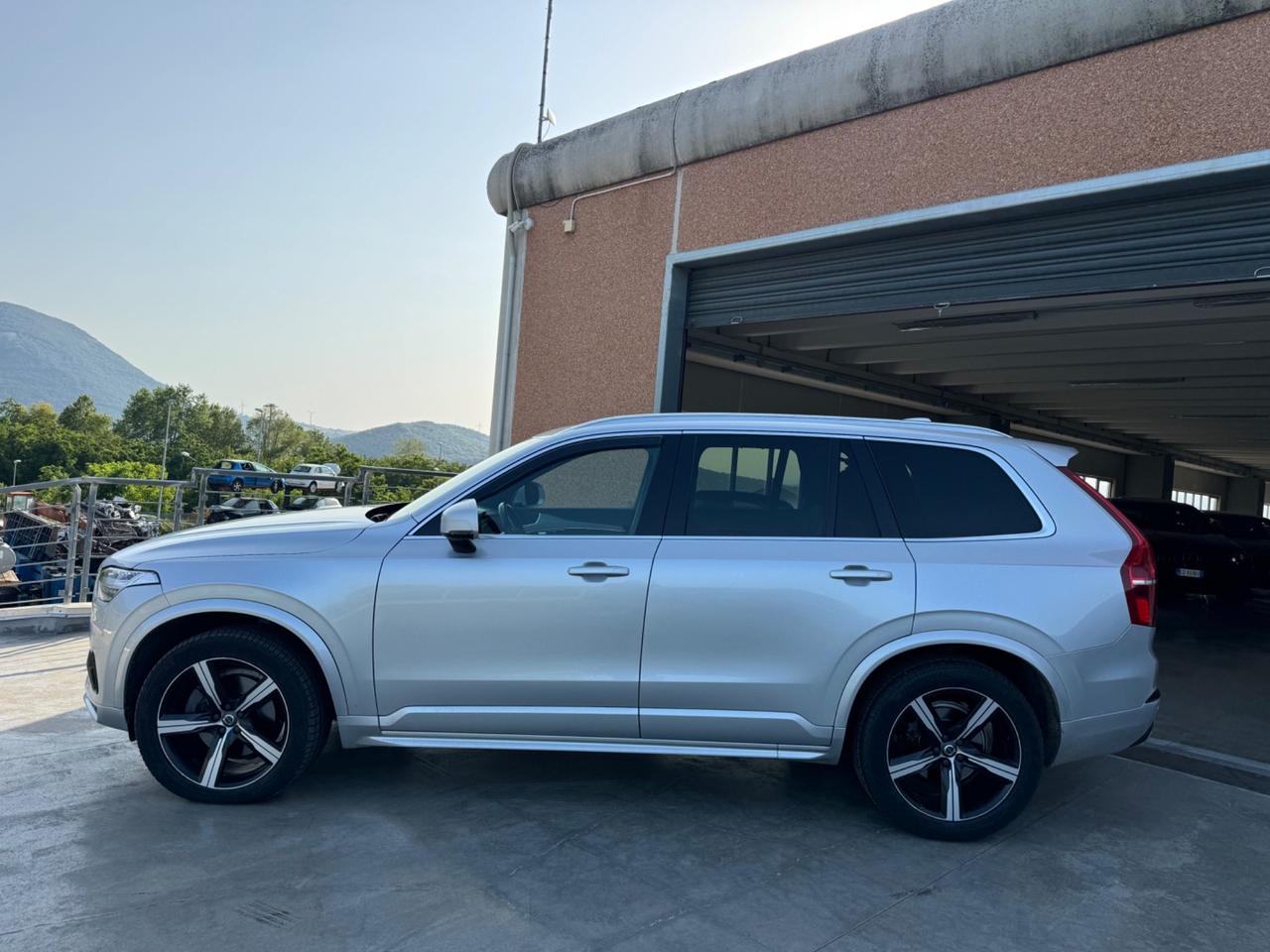 Volvo XC 90 XC90 D5 AWD Geartronic R-design
