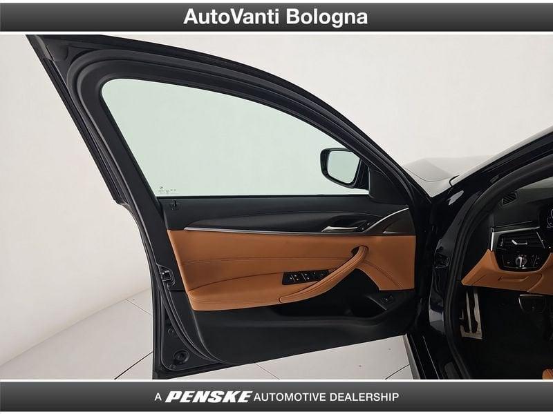BMW Serie 5 530d Touring mhev 48V xdrive Msport auto