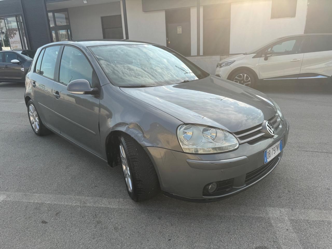 Volkswagen Golf 2.0 16V TDI 5p. Sportline