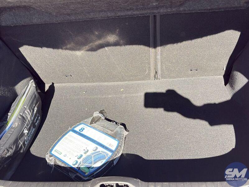 Peugeot 208 Active BlueHDi 75cv