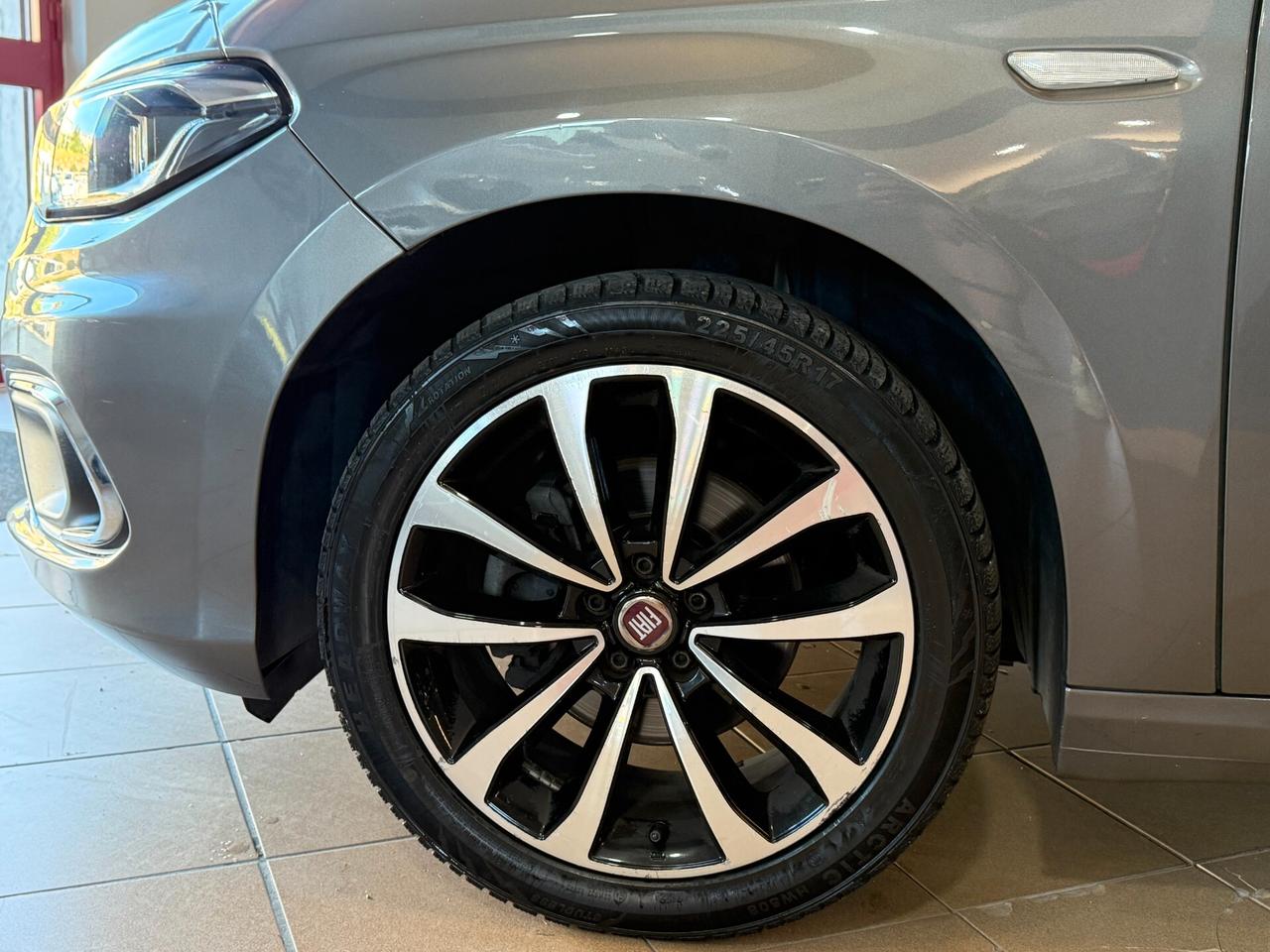 Fiat Tipo 1.6 Mjt S&S 5 porte Lounge