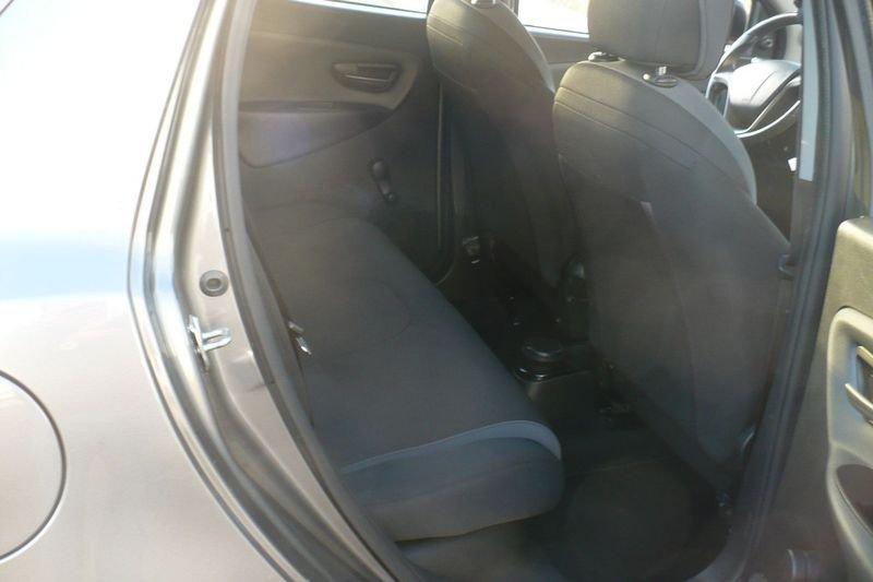 Lancia Ypsilon Ypsilon 1.2 69 CV 5 porte Silver
