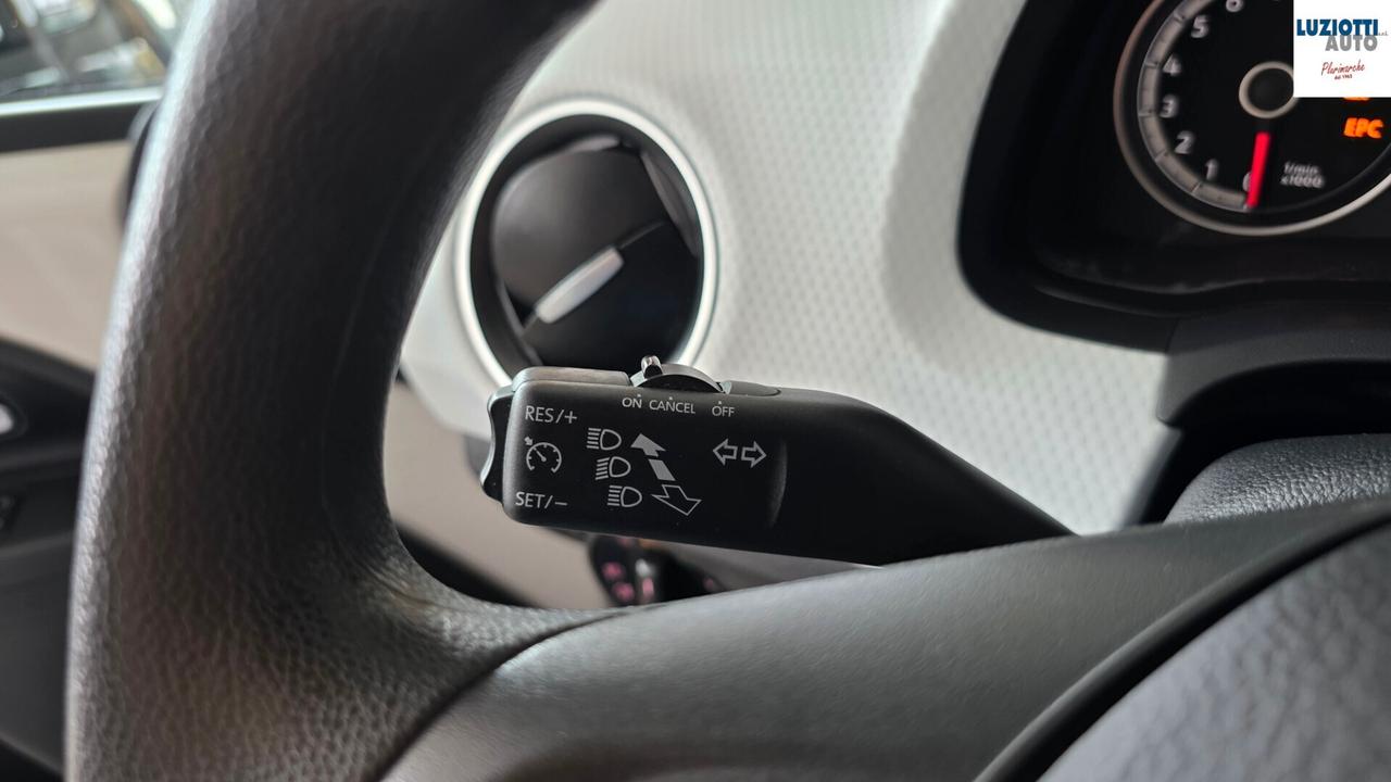 Volkswagen up! 1.0 5p. move